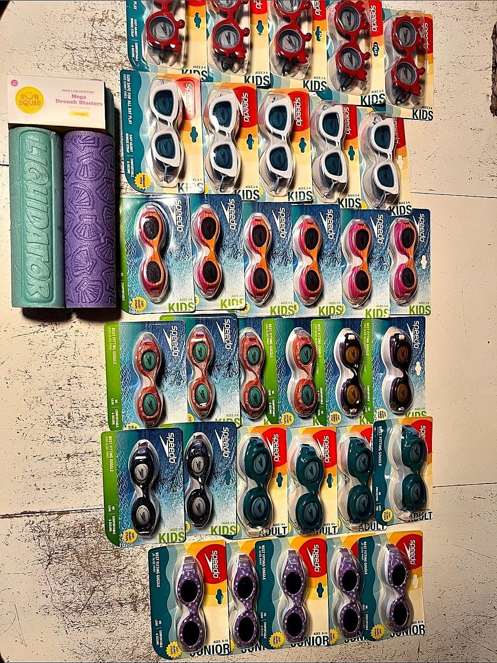 Speedo Best Fitting Goggle Kids Swim Goggles Assortment NWT 33pcs and blasters